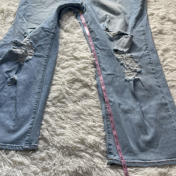 Fashion Nova Vibin Vintage 90's Slacker Straight Leg Jeans - Picture 6 of 10